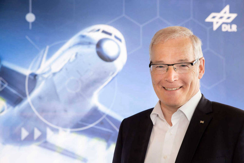 Prof. Rolf Henke (DLR-Vorstand FB Luftfahrt) Fotograf: Andreas Caspari - Bremen